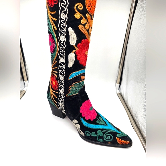 Artemis Colorful Embroidered Long Boots Size 39 - Picture 3 of 14